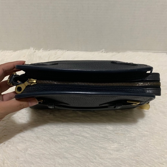 SOLD Vintage Dooney AWL Buckle Zip Top Shoulderbag - Picture 10 of 16